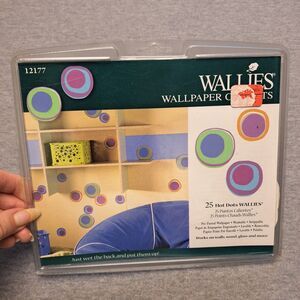 Wallies Wallpaper Cut Outs 24 HOT DOTS MOD DESIGN easy diy crafty home project